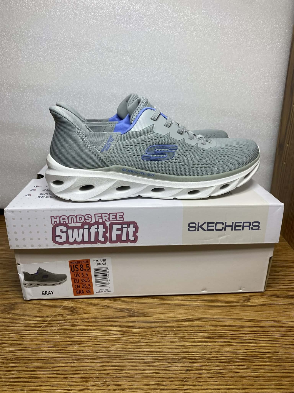 Skechers Women's Hands Free Swift Fit Memory Foam Sneakers Shoes Size 8.5M Gray - Picture 3 of 7